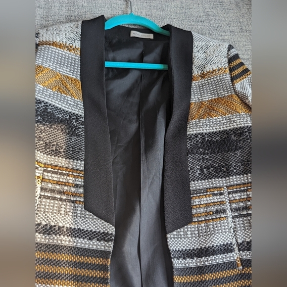 Opulence Trendy Stylish Jacket - Picture 5 of 12